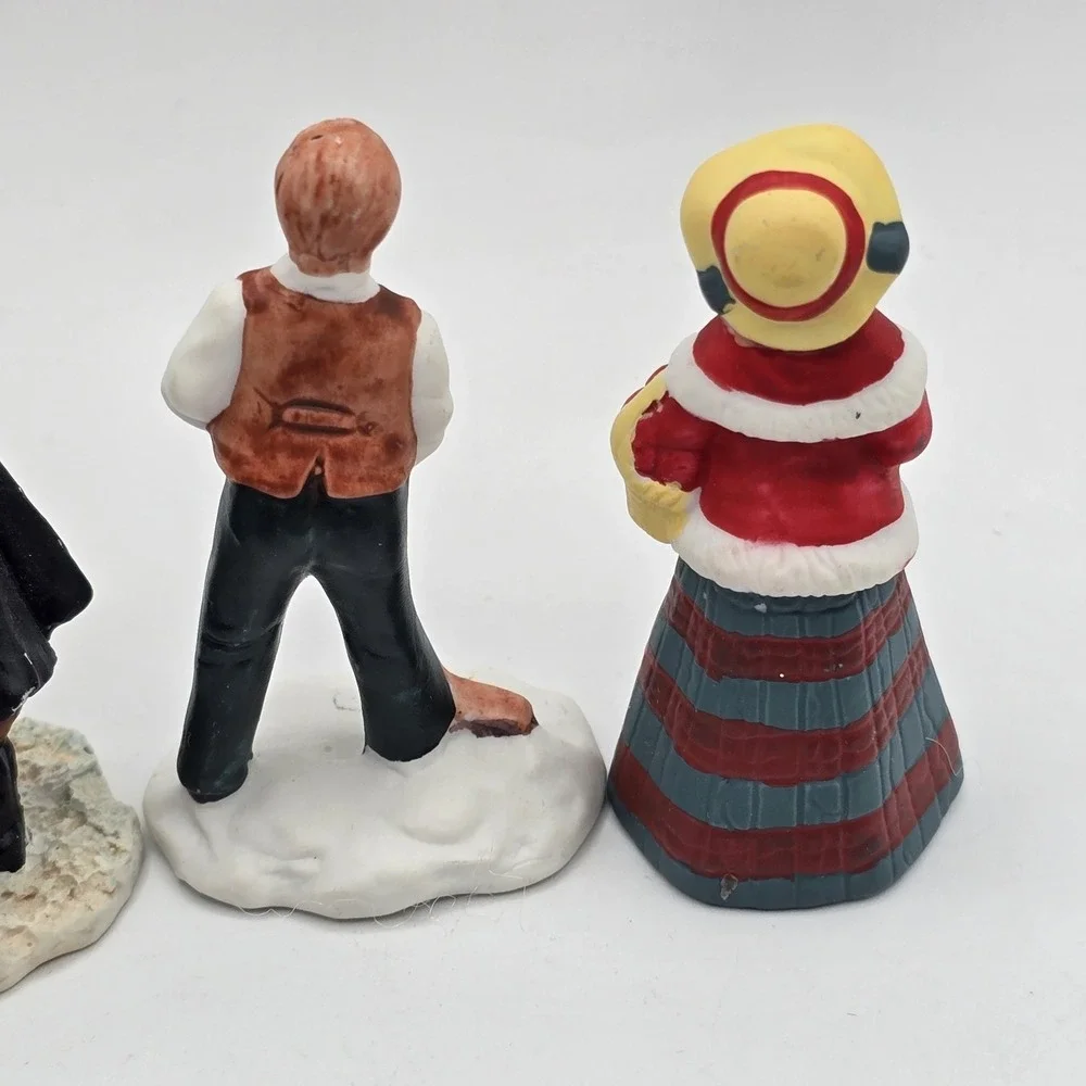 Vtg Christmas Village Figures‎ Lot Ceramic Miniature Victorian People Girl Boy